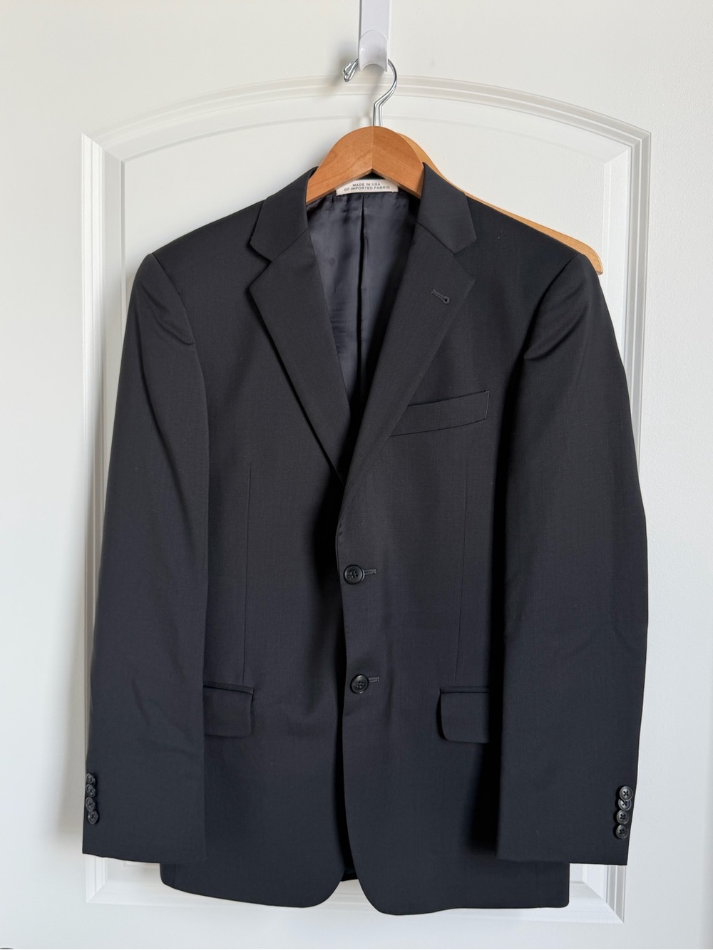 Joseph Abboud Men’s Dark Gray Modern Fit Suit